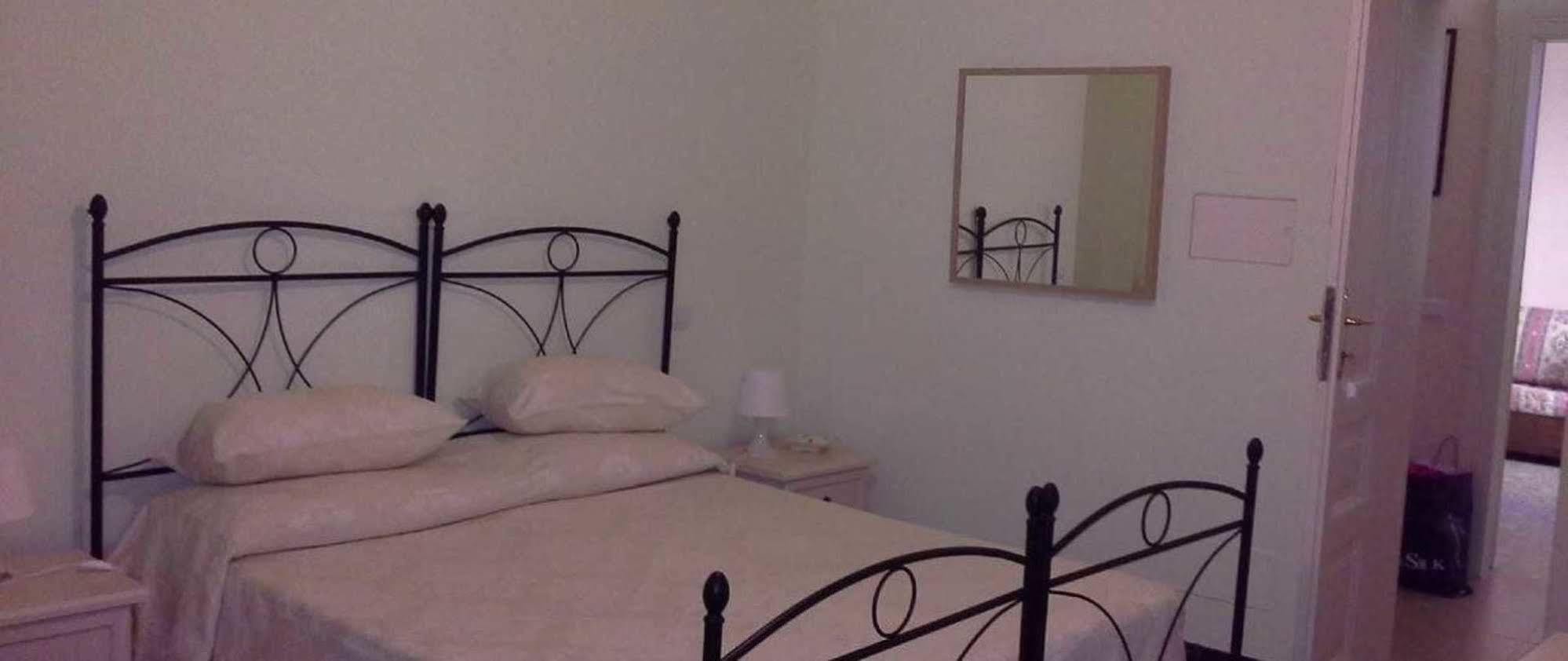 La Casa Di Ermelinda Bed & Breakfast Реджо ди Калабрия Екстериор снимка